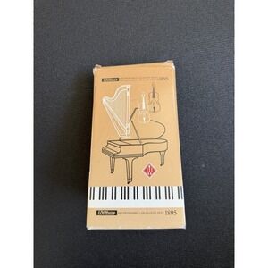 Wittner German Metronome. Faux Wood Finish.